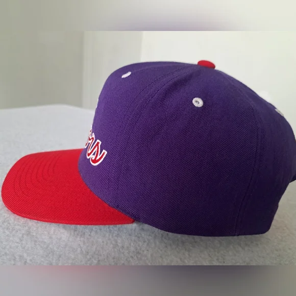 Mitchell & Ness Toronto Raptors two-tone snapback cap in purple and red - Picture 4 of 11